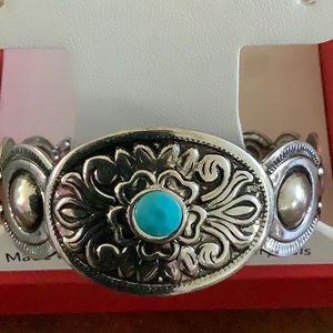 Silver Turquoises bracelet. New, size small